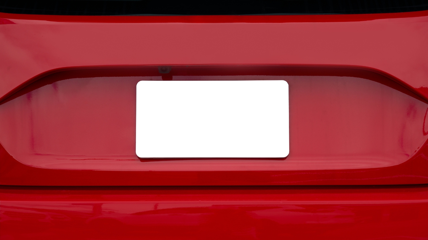 The Top 5 License Plate Holders for Detroit Truckers and Tow Operators